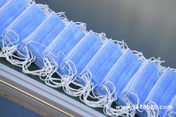 我国口罩日产能产量连续快速增长，双双突破1亿只