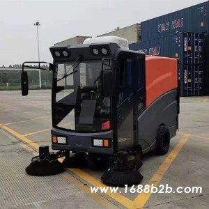大型驾驶式扫地机 电动清扫车 多功能