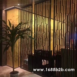 现代简约风格的不锈钢屏风特点