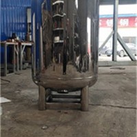 新沂鸿谦保温纯净水箱无菌水箱厂家304不锈钢无菌水箱值得信赖