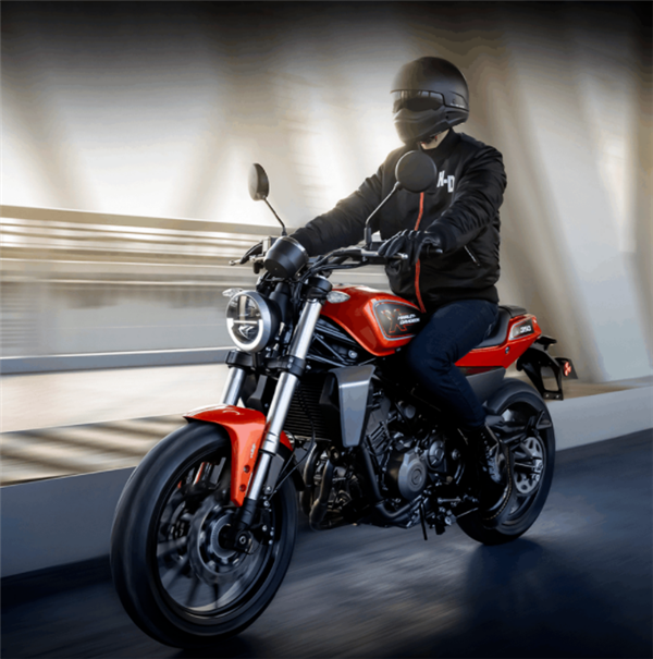 年轻人第一台哈雷！全新X350售价曝光：双缸水冷仅33388元