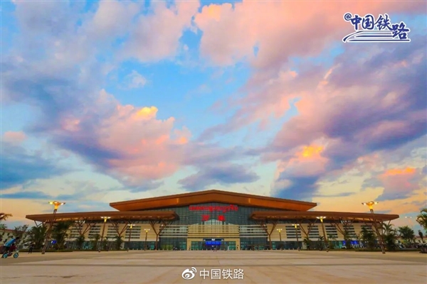 中老铁路老挝段启用互联网手机App售票：可微信、支付宝购票